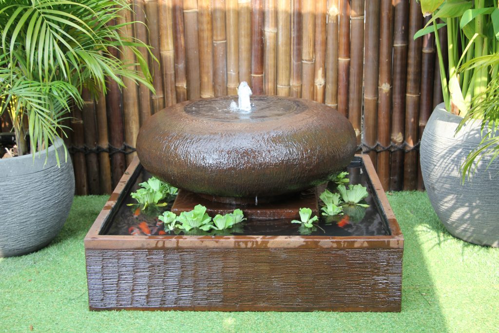 Moon Pot Fountain - Pots n Pots