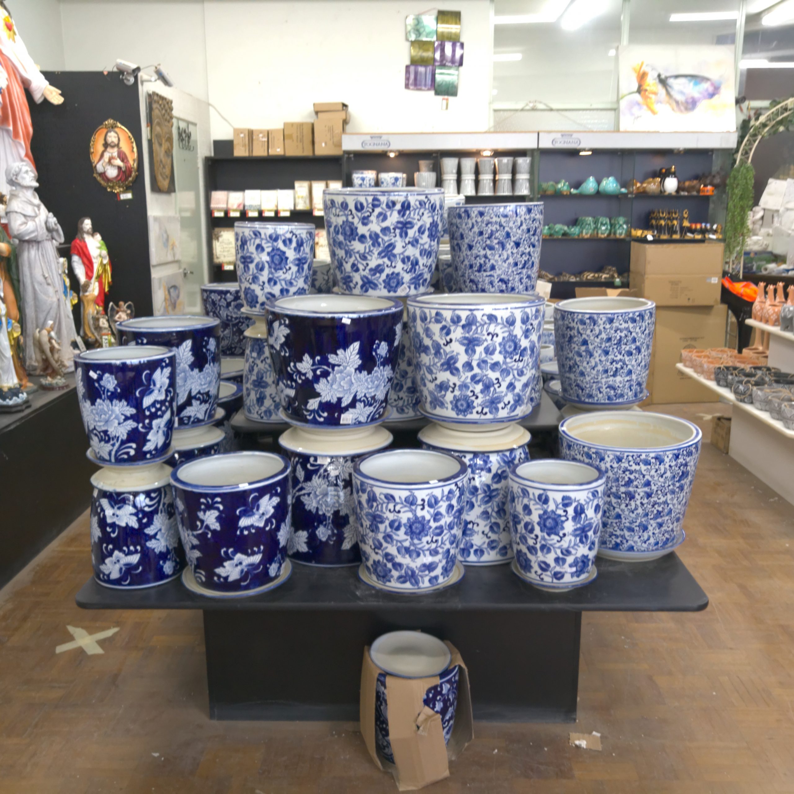 large round blue and white porcelain pots - pots n pots