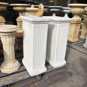 Grange Pedestal Concrete Plinth / Stand (1817)