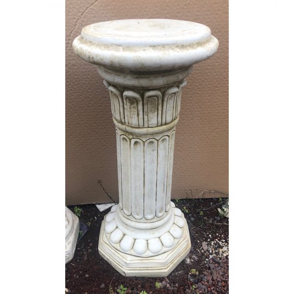 Tall Round Pedestal Concrete Plinth / Stand (1820)