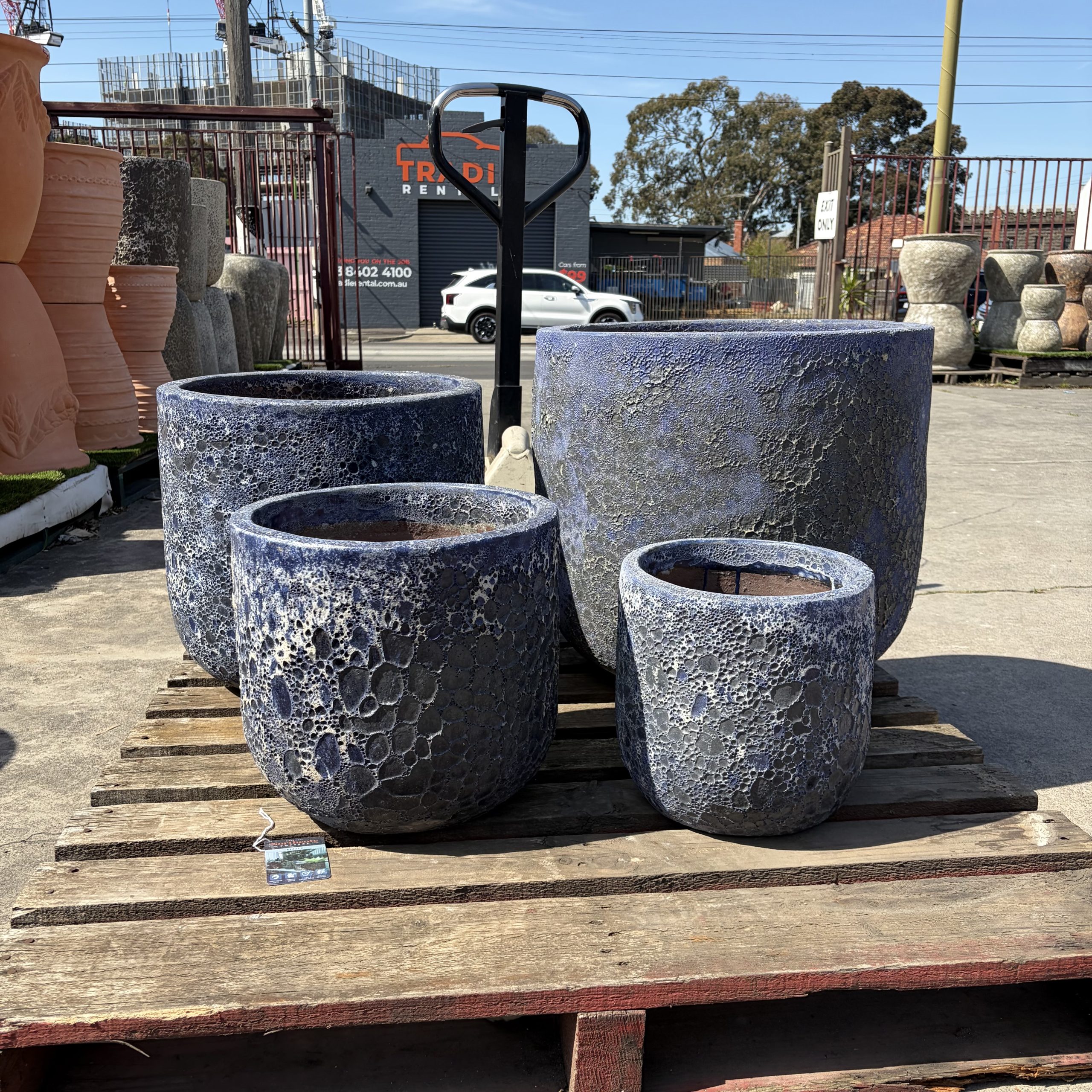 Squat U Pot Atlantis Garden Planter - Image 10