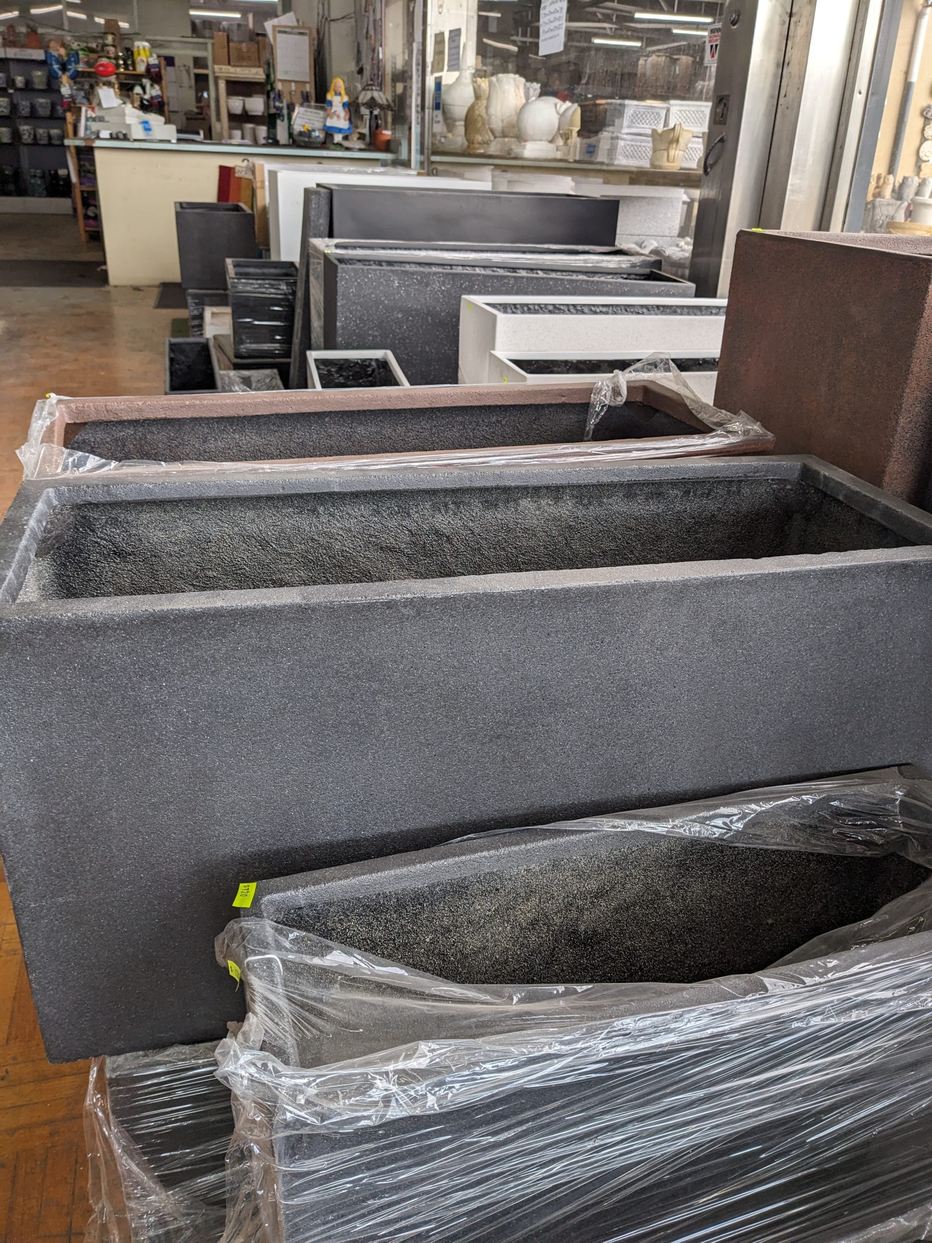 Modstone Conrad Trough Lightweight Planter box - Image 6