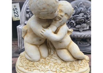 Kissing on Roses Concrete Statue 1342