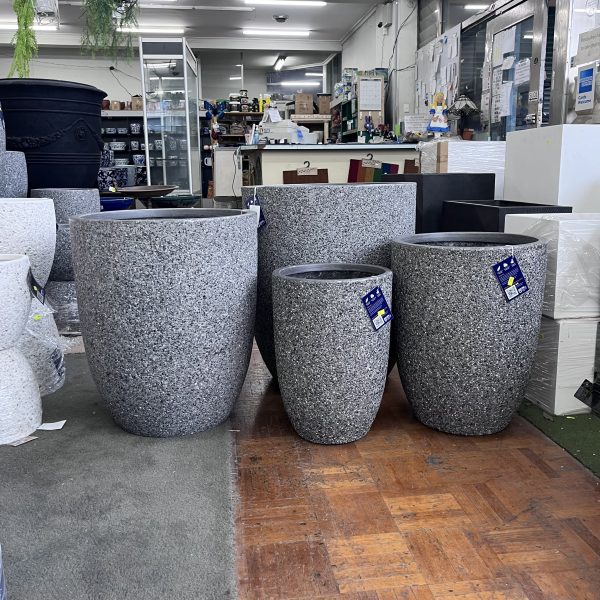 PebbleCrete Chambers U Pot - Image 2