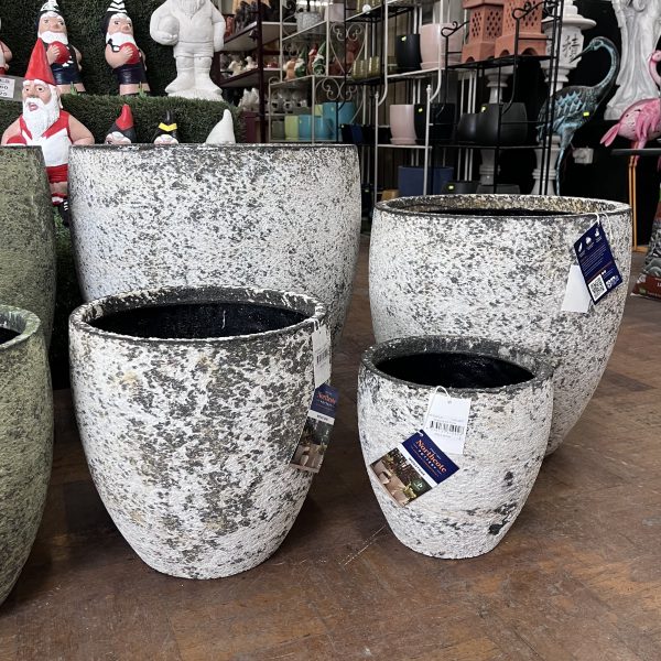 Montague Egg Antlantis Fibreglass Pot - Image 2