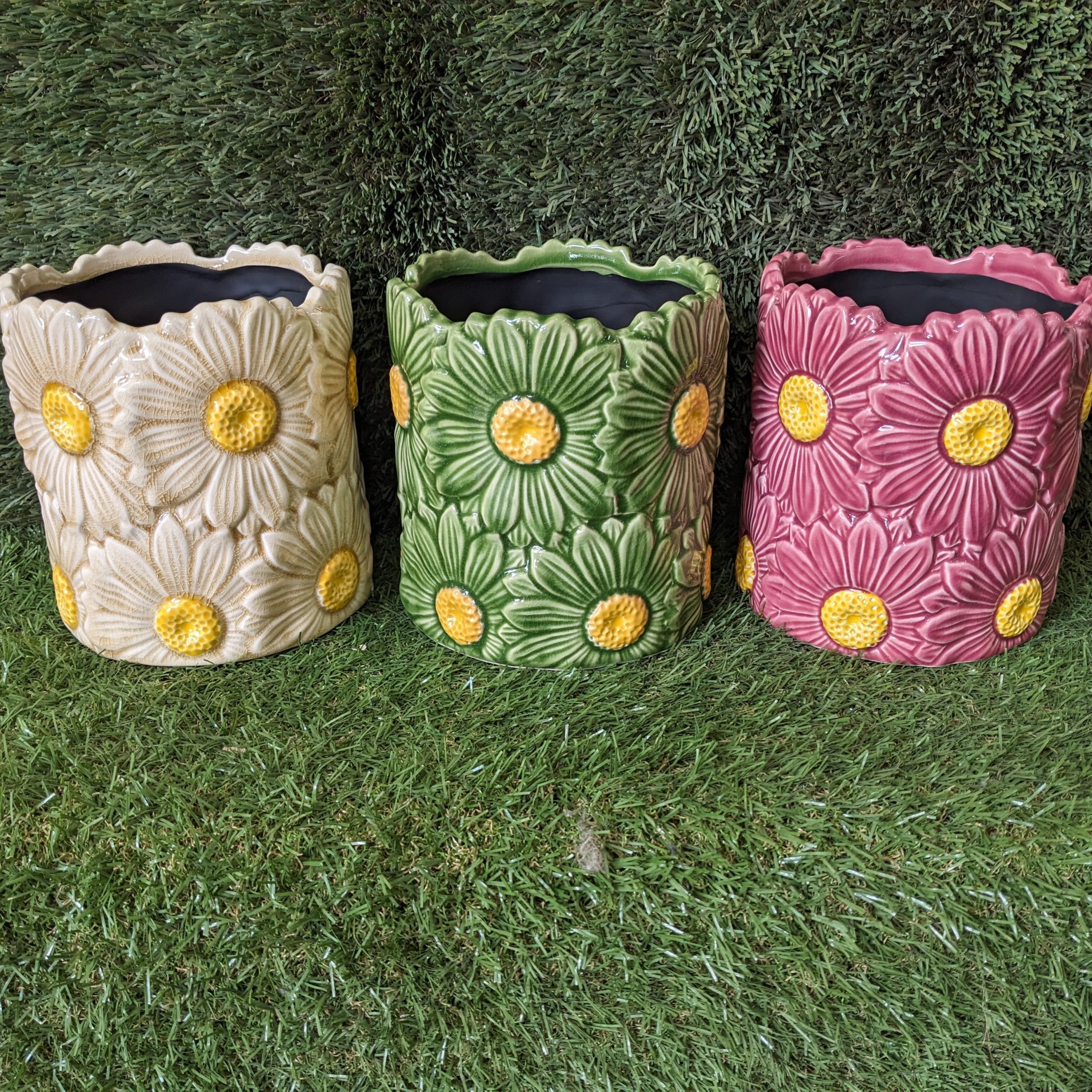 Daisy Cylinder Cover Pot