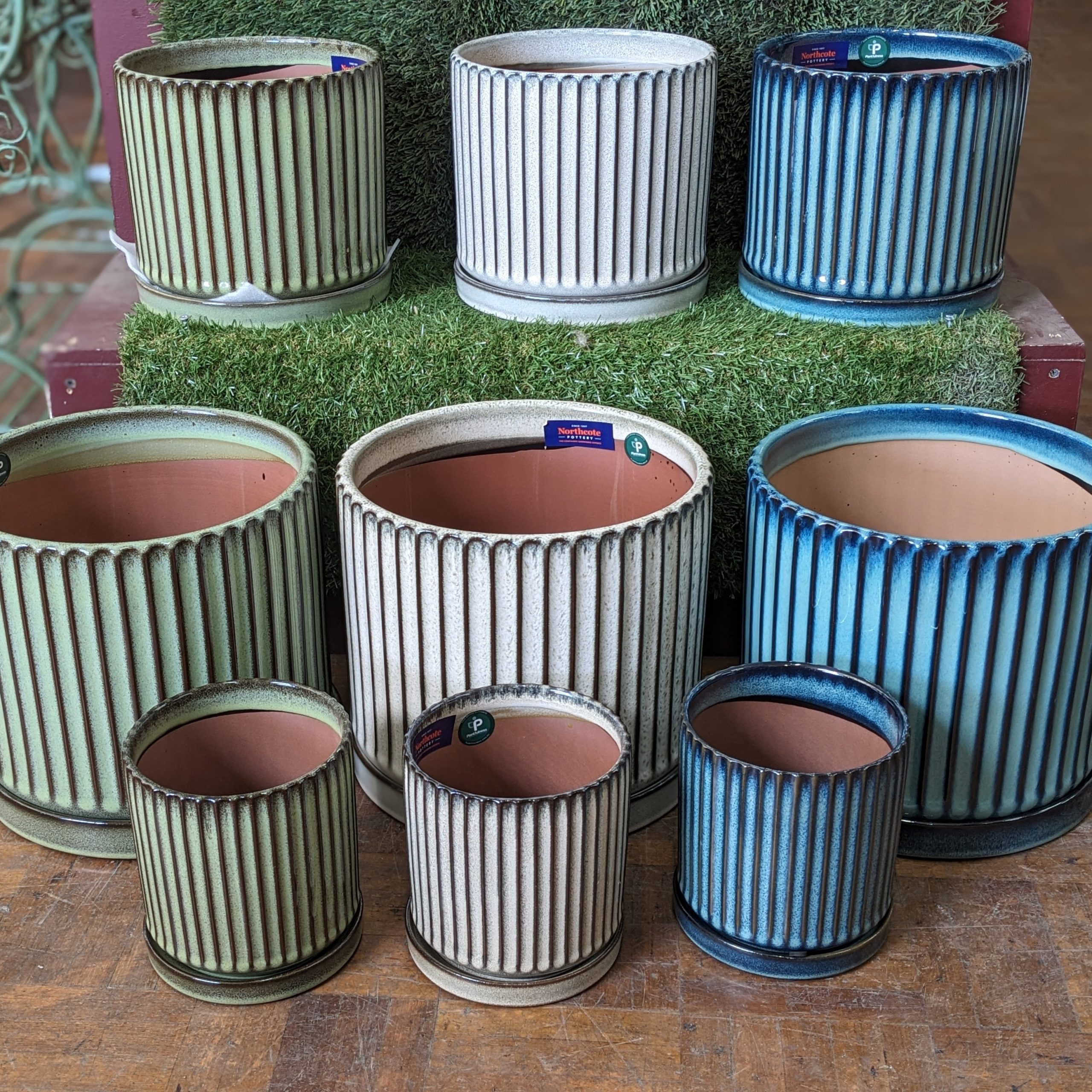 Louis Tapered Cylinder Glazed Pot and Saucer