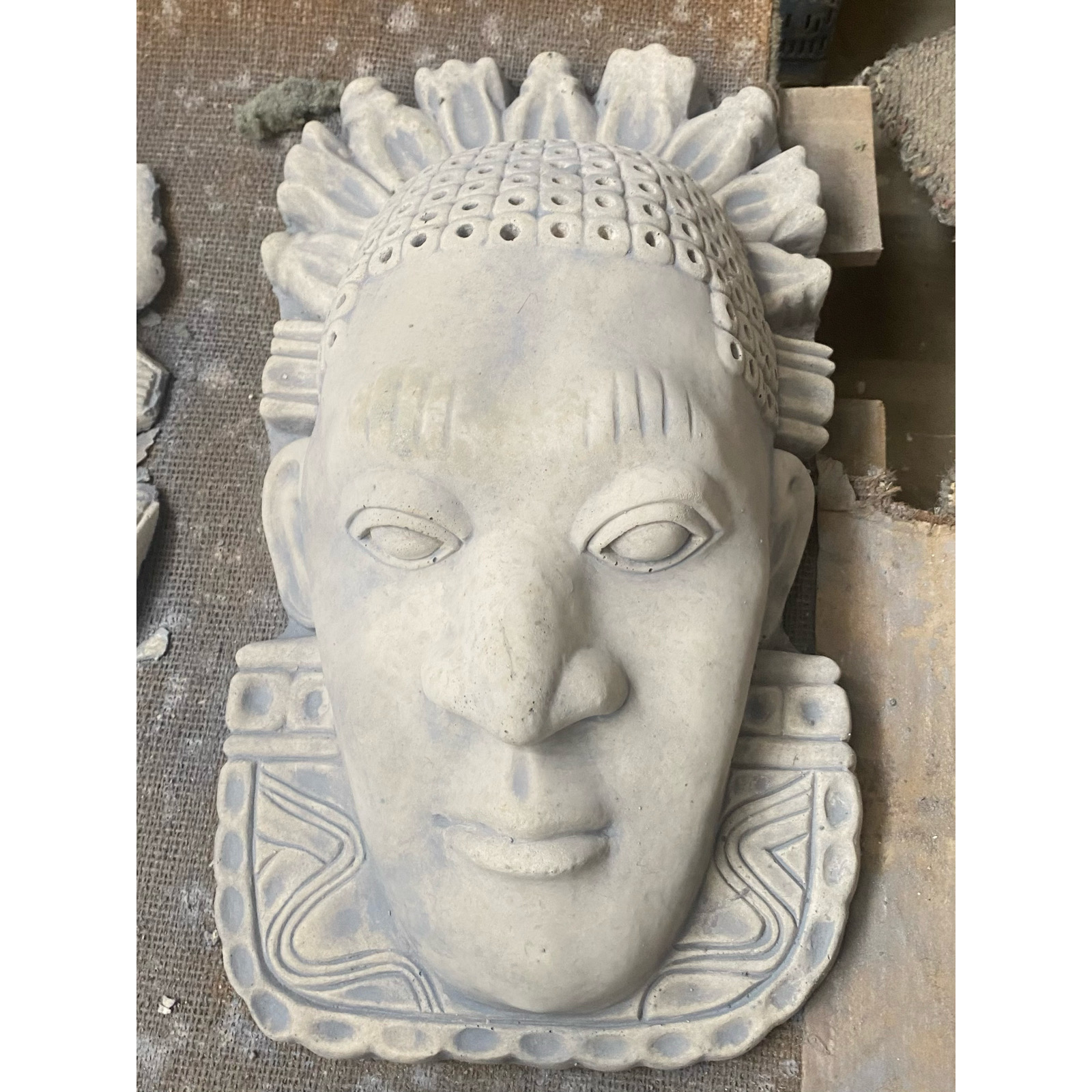 African Oba Mask Concrete Plaque 7307